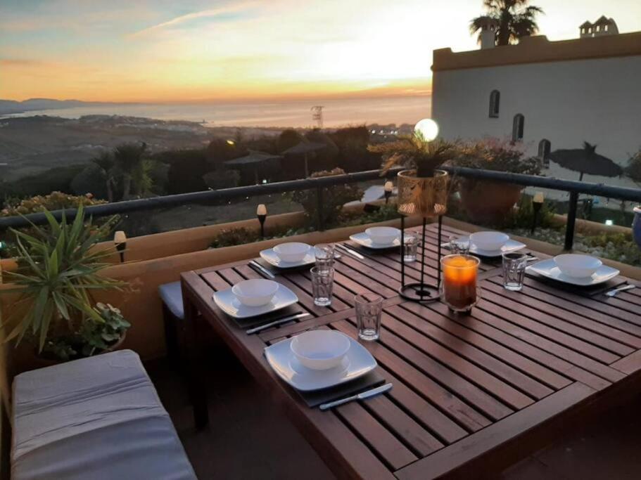 3 Bedroom Home With Amazing Views & Outdoor Spaces Manilva Bagian luar foto
