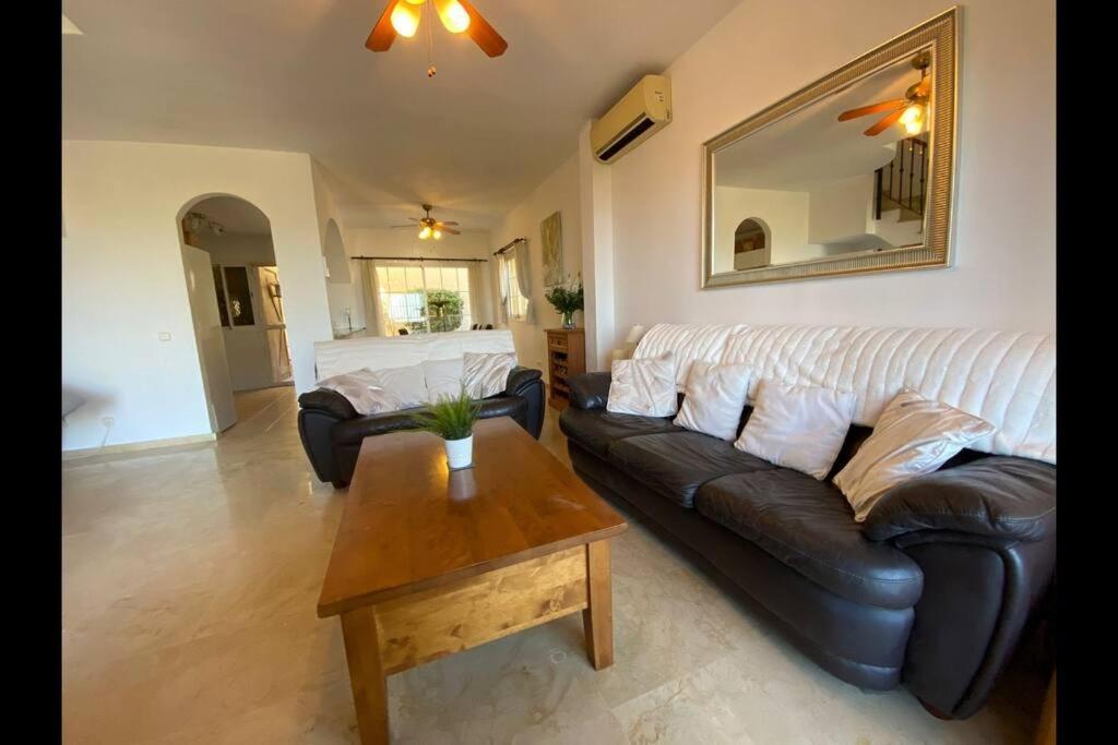 3 Bedroom Home With Amazing Views & Outdoor Spaces Manilva Bagian luar foto